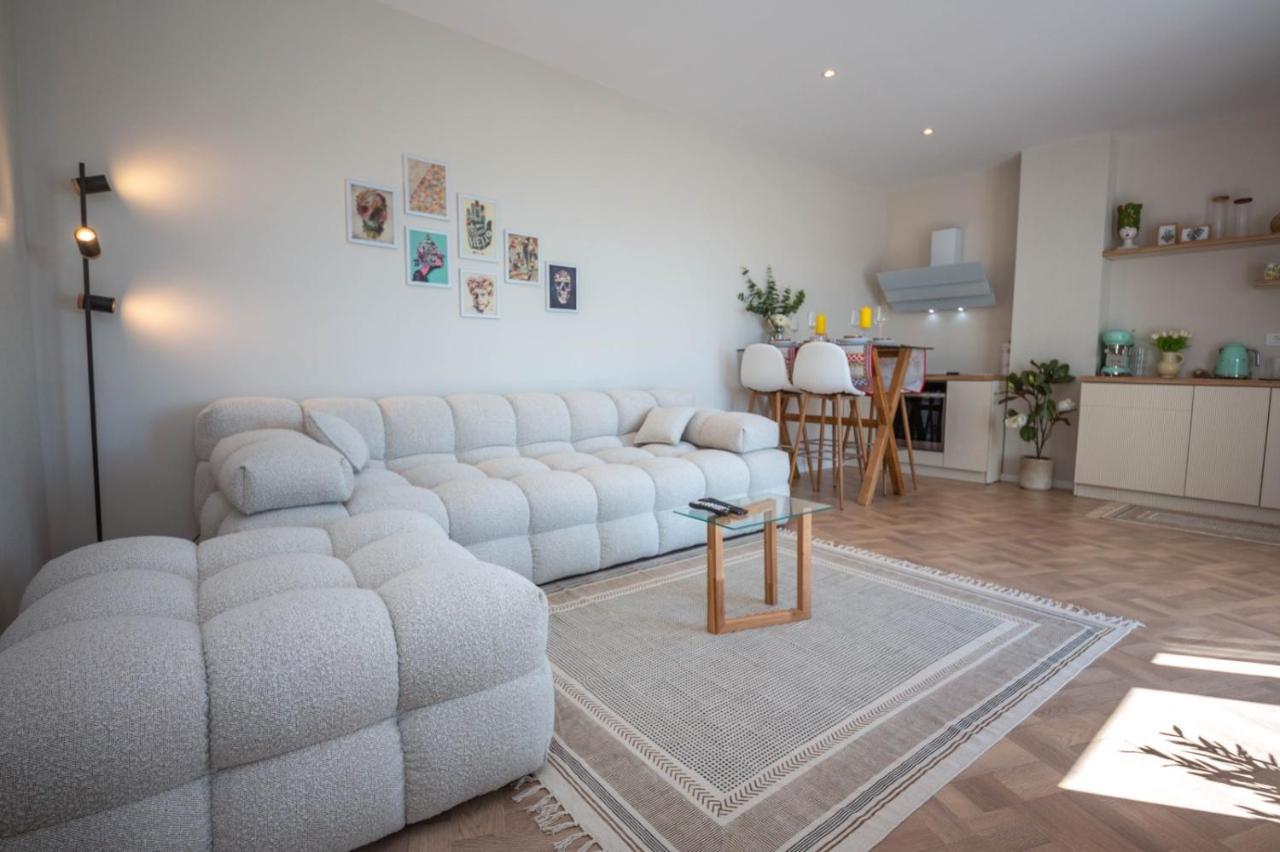 Green Terrace Square View Тирана Екстериор снимка